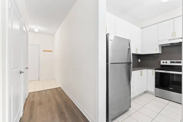 110 Grew BLVD #TH05, Georgina, ON L0E 1L0