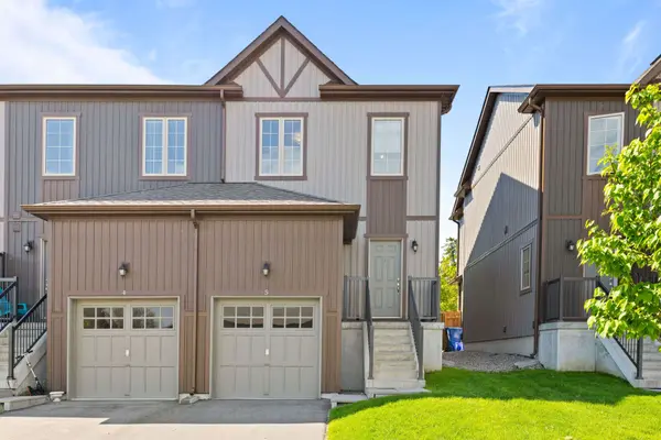 110 Grew BLVD #TH05, Georgina, ON L0E 1L0