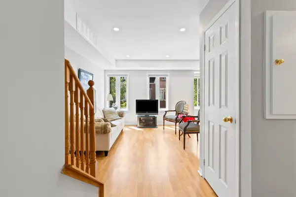 312 John ST #362, Markham, ON L3T 0A7