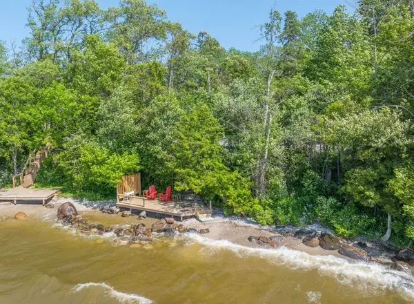 293 Hedge RD, Georgina, ON L0E 1R0