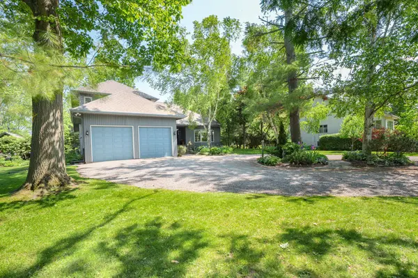 293 Hedge RD, Georgina, ON L0E 1R0