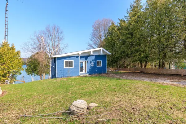 47 Moon Point DR, Oro-medonte, ON L3V 0R8