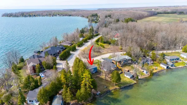 47 Moon Point DR, Oro-medonte, ON L3V 0R8