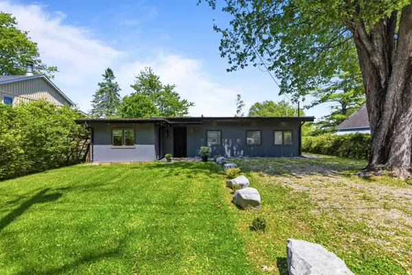 23 Doyle Beach LN, Georgina, ON L0E 1R0