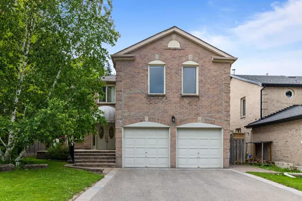 152 McCaffrey RD, Newmarket, ON L3X 1K2