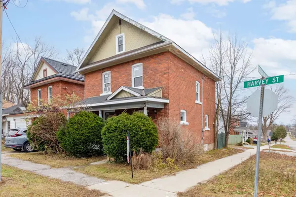 249 Harvey ST, Orillia, ON L3V 3M5