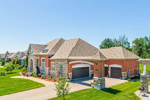 18 Wolford CT, Georgina, ON L4P 0B1