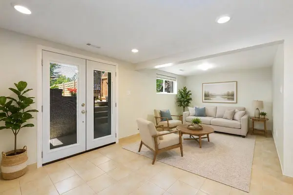 195 Grove ST E #LOWER, Barrie, ON L4M 2P8