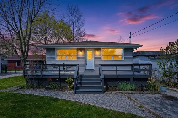 818 Poplar AVE, Georgina, ON L4P 3E9