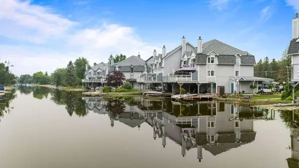 30 Laguna Pkwy #1, Ramara, ON L0K 1B0