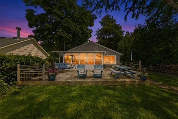 66 Blue Heron DR, Georgina, ON L0E 1N0