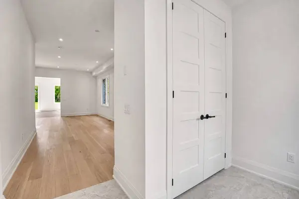 3 Richmond Park DR, Georgina, ON L4P 0H2