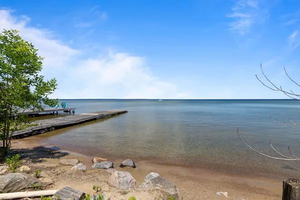 815 Paradise DR, Georgina, ON L0E 1S0