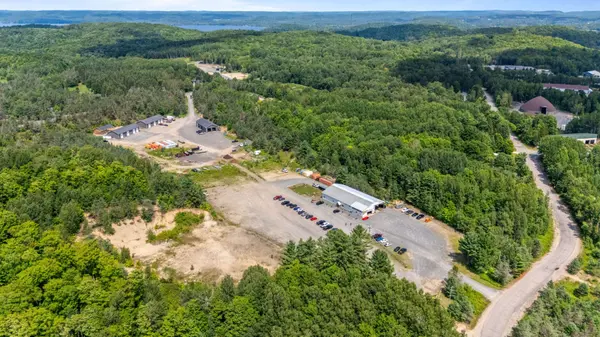 492 Old Ferguson RD, Huntsville, ON P1H 2J2