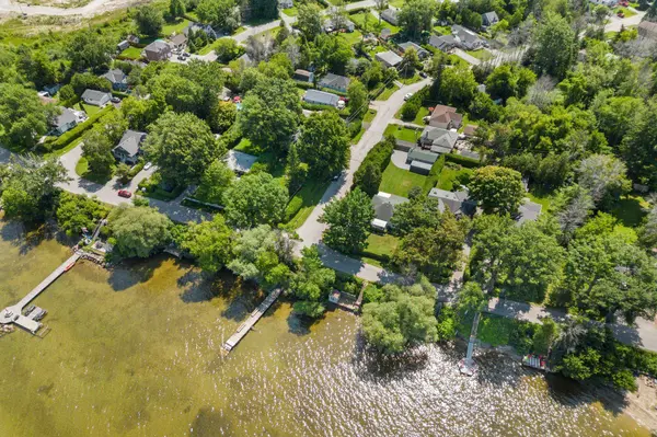 247 Hedge RD, Georgina, ON L0E 1R0