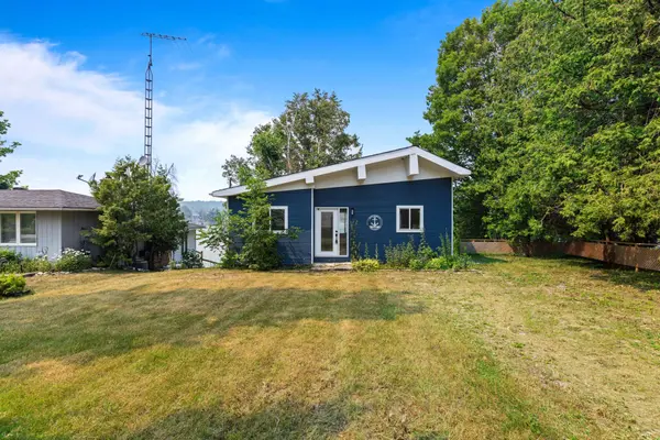 47 Moon Point DR, Oro-medonte, ON L3V 0R8