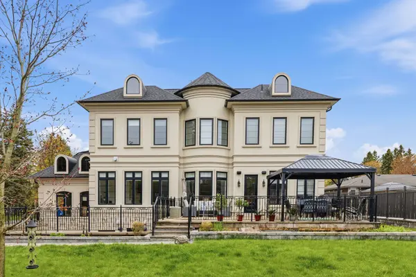 256 Patricia DR, King, ON L7B 1H3
