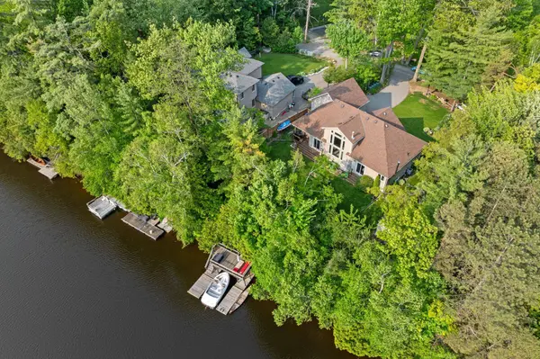 2 Birch Knoll RD, Georgina, ON L0E 1R0