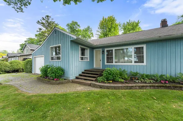 101 Hedge RD, Georgina, ON L0E 1L0