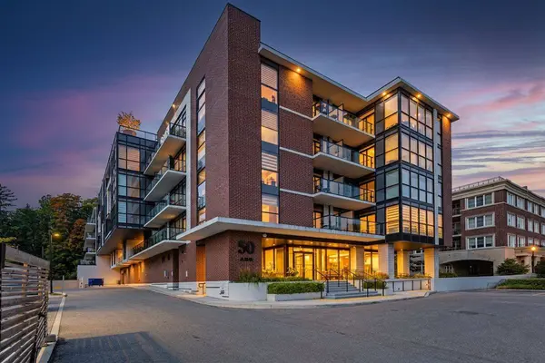 50 Ann ST #303