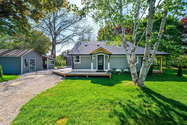 549 Lake DR E, Georgina, ON L0E 1S0