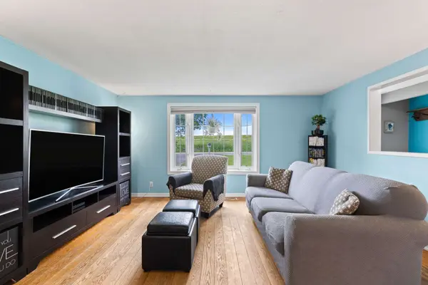 2743 Lockhart RD, Innisfil, ON L9S 3G2