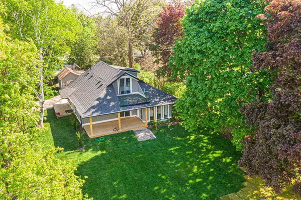 549 Lake DR E, Georgina, ON L0E 1S0