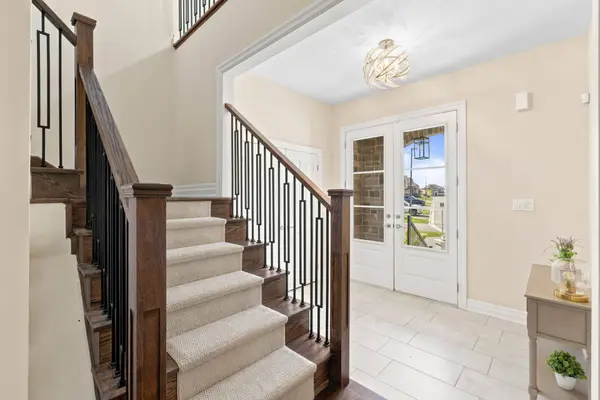 23 George Ellis DR, Georgina, ON L4P 0J4