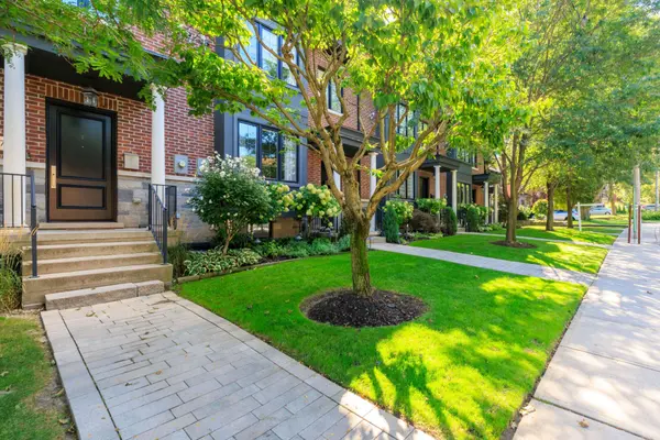 73B Rumsey RD, Toronto C11, ON M4G 0C4