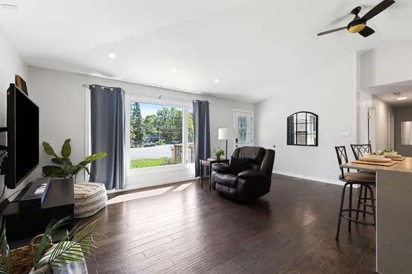40 Rosemary LN, Georgina, ON L0E 1N0