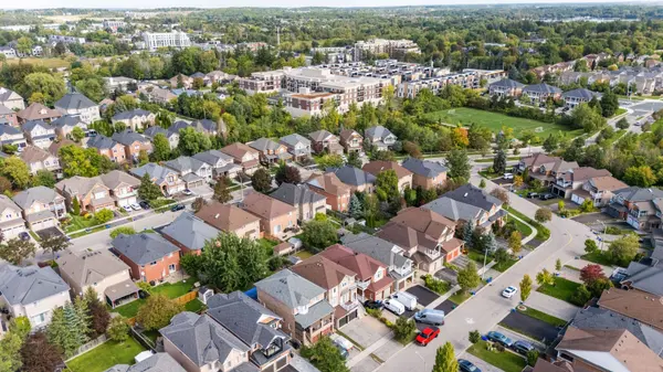 30 Snowy Meadow AVE, Richmond Hill, ON L4E 3V3
