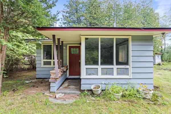 36 Nurme AVE, Georgina, ON L0E 1N0