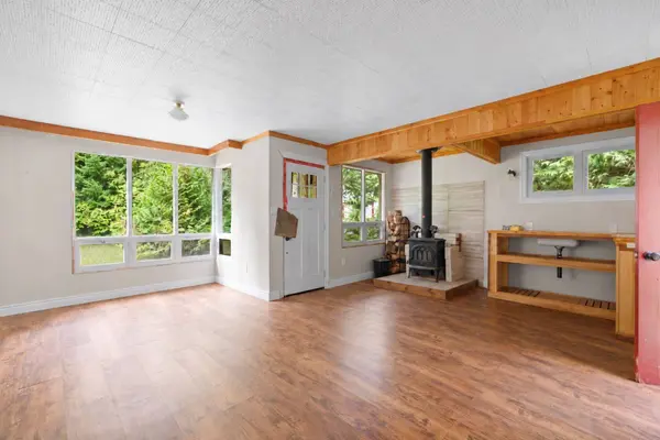 36 Nurme AVE, Georgina, ON L0E 1N0