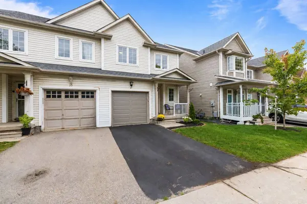 31 Laurendale AVE, Georgina, ON L4P 4A8