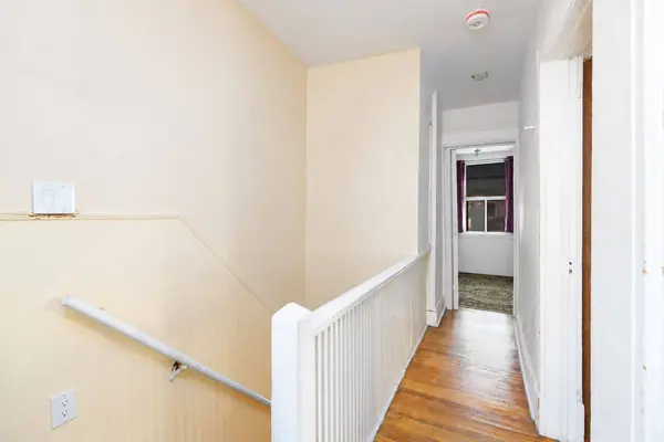 627 Crawford ST #A, Toronto C01, ON M6G 3K1