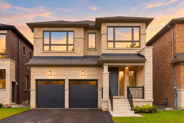 5 Richmond Park DR