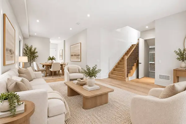 5 Richmond Park DR, Georgina, ON L4P 0H2