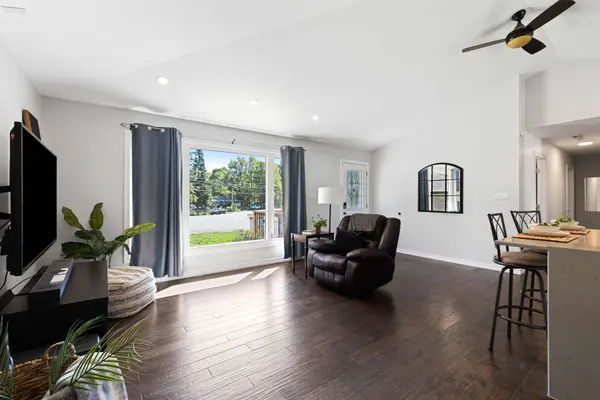 40 Rosemary LN, Georgina, ON L0E 1N0