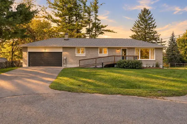 40 Rosemary LN, Georgina, ON L0E 1N0