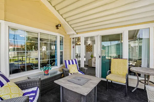 feature image of Rancho Casa Blanca in Indio: What to Know About This Seasonal Desert Community