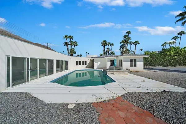 291 W Lilliana DR, Palm Springs, CA 92264