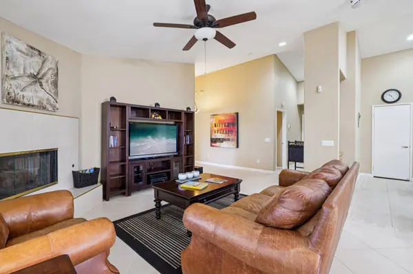 49382 Wayne ST, Indio, CA 92201