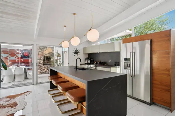 2101 N Berne DR, Palm Springs, CA 92262