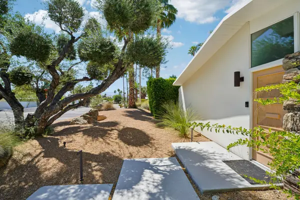 2101 N Berne DR, Palm Springs, CA 92262