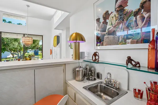 2320 Paseo Del Rey, Palm Springs, CA 92264