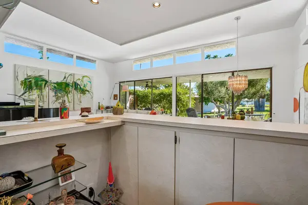 2320 Paseo Del Rey, Palm Springs, CA 92264