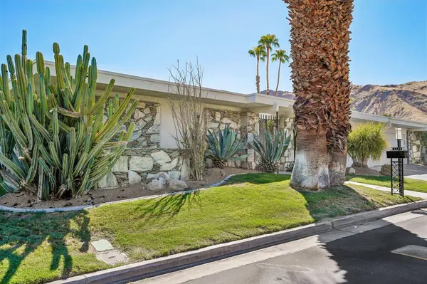 2320 Paseo Del Rey, Palm Springs, CA 92264