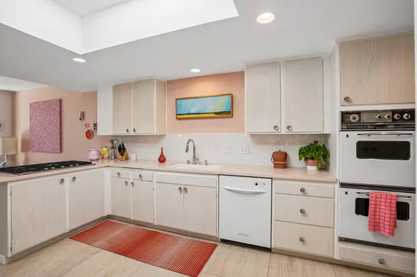 2320 Paseo Del Rey, Palm Springs, CA 92264