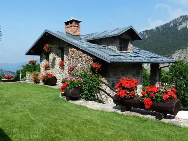 Aim for Success with Your First Investment Property Venture,GEORGE WOODS
