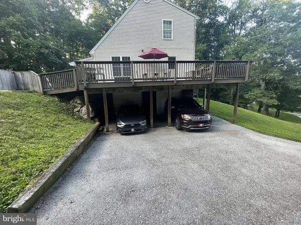 604 ROCKY RIDGE RD, Spring Grove, PA 17362
